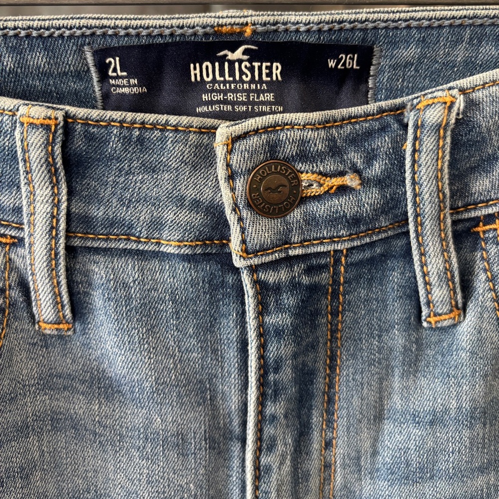 Hollister Light Blue High-Rise Flare Jeans Size 2 Long/26 Distressed w/ Holes